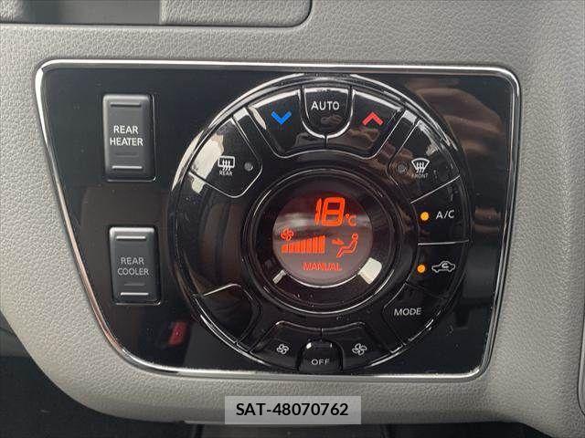 Nissan NV350 Caravan 2017-06 7223172-6