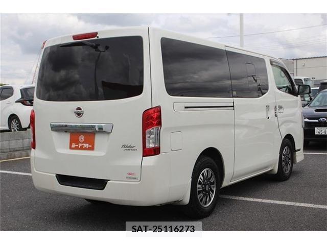 Nissan NV350 Caravan 2018-01 7223171-13