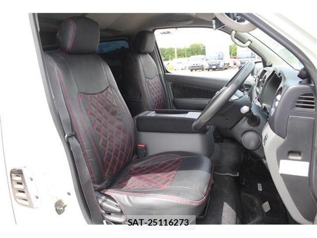 Nissan NV350 Caravan 2018-01 7223171-21