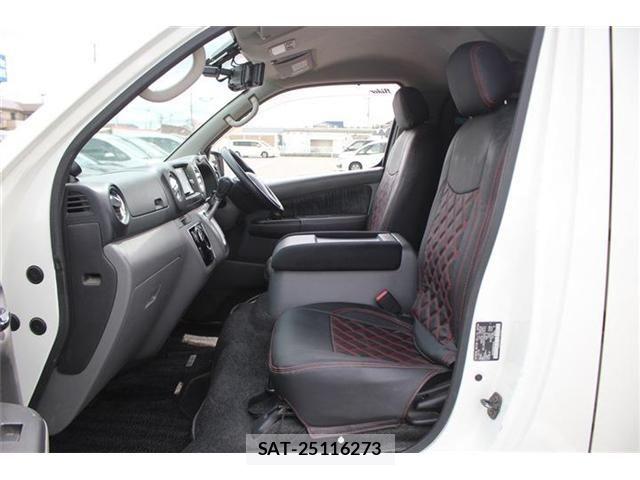 Nissan NV350 Caravan 2018-01 7223171-24