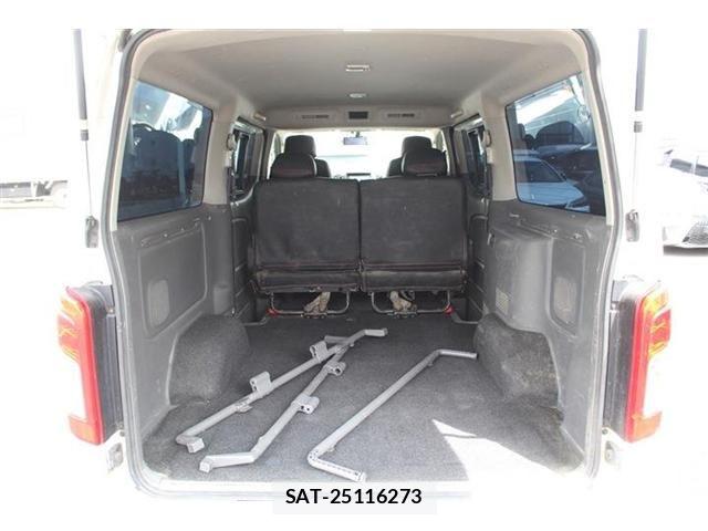 Nissan NV350 Caravan 2018-01 7223171-28