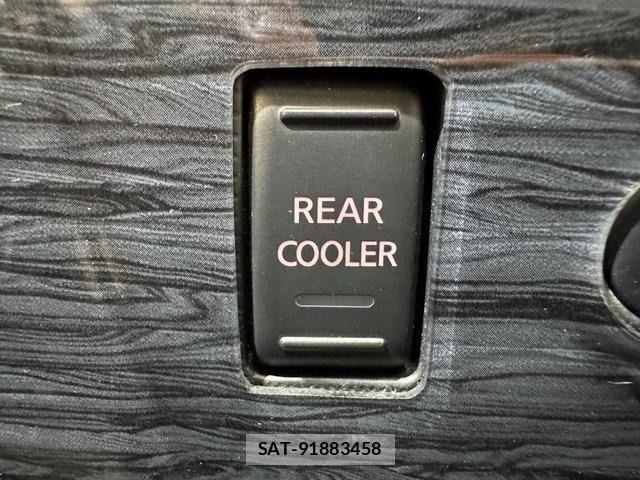 Nissan NV350 Caravan 2014-12 7223168-26