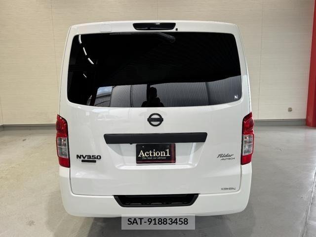 Nissan NV350 Caravan 2014-12 7223168-4