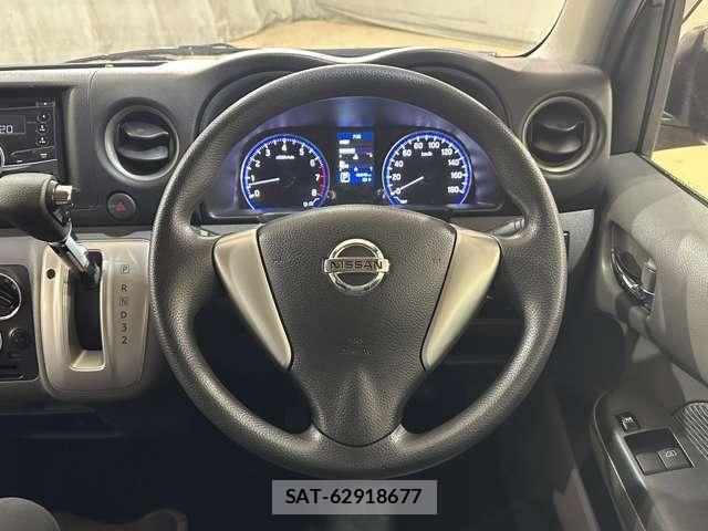 Nissan NV350 Caravan 2016-09 7223170-9