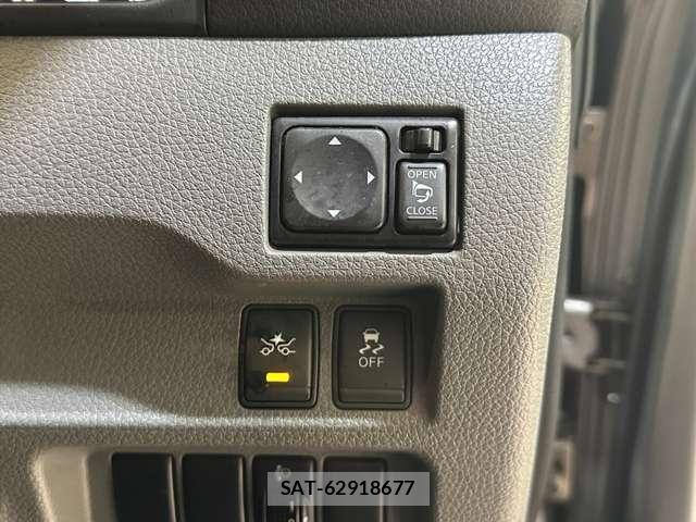 Nissan NV350 Caravan 2016-09 7223170-12