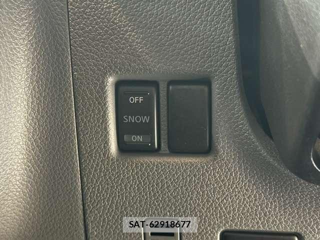 Nissan NV350 Caravan 2016-09 7223170-13