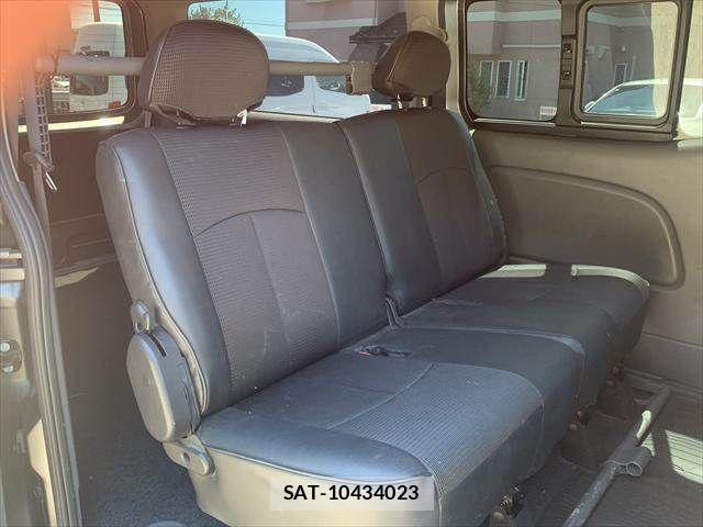 Nissan NV350 Caravan 2021-08 7223180-9