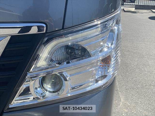 Nissan NV350 Caravan 2021-08 7223180-12