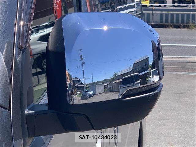 Nissan NV350 Caravan 2021-08 7223180-26