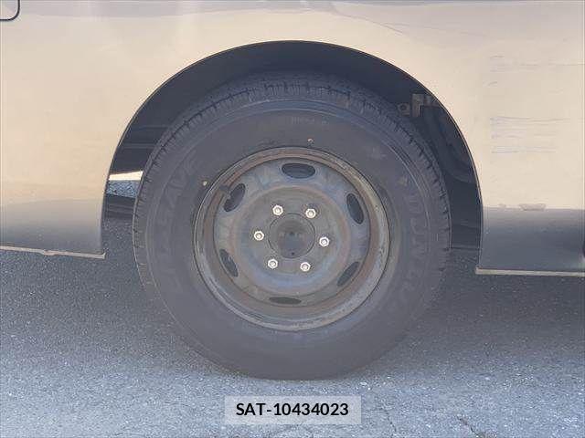Nissan NV350 Caravan 2021-08 7223180-28