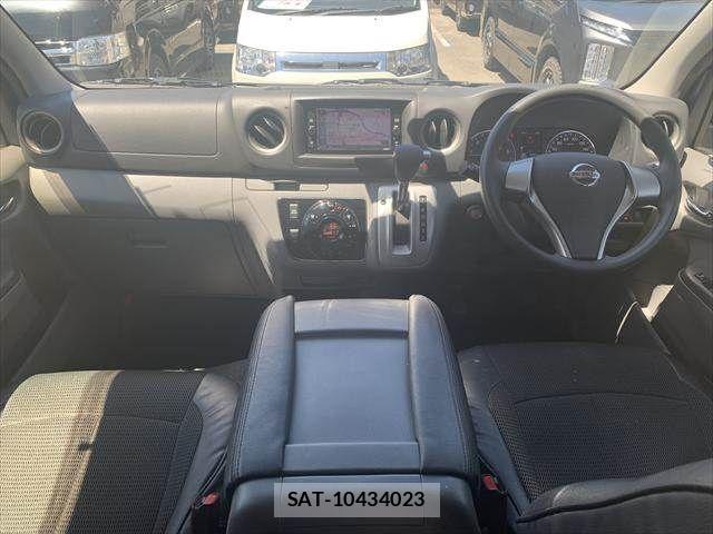 Nissan NV350 Caravan 2021-08 7223180-2