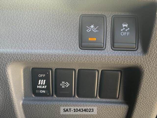 Nissan NV350 Caravan 2021-08 7223180-6