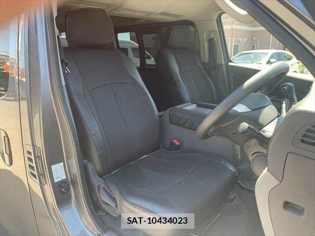 Nissan NV350 Caravan 2021-08 7223180-8