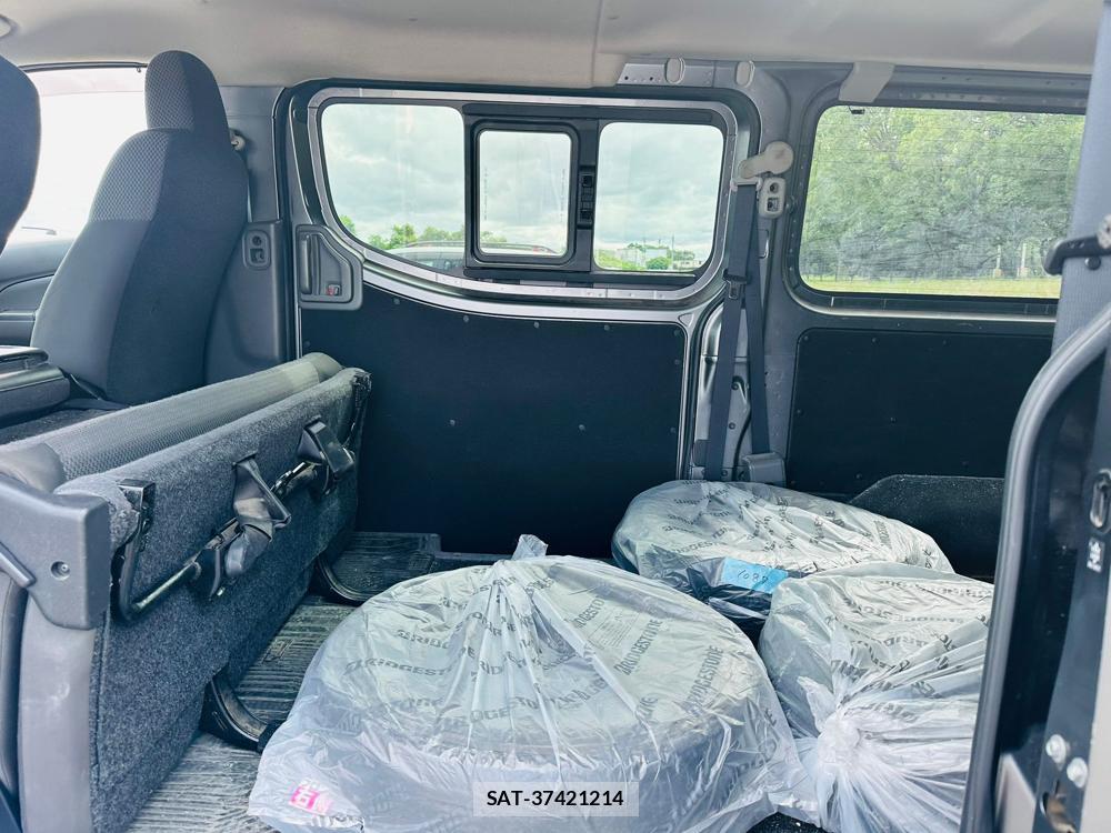 Nissan NV350 Caravan 2020 7193919-9
