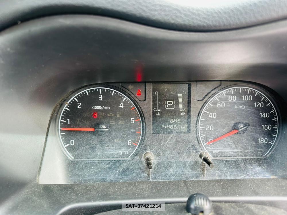 Nissan NV350 Caravan 2020 7193919-15