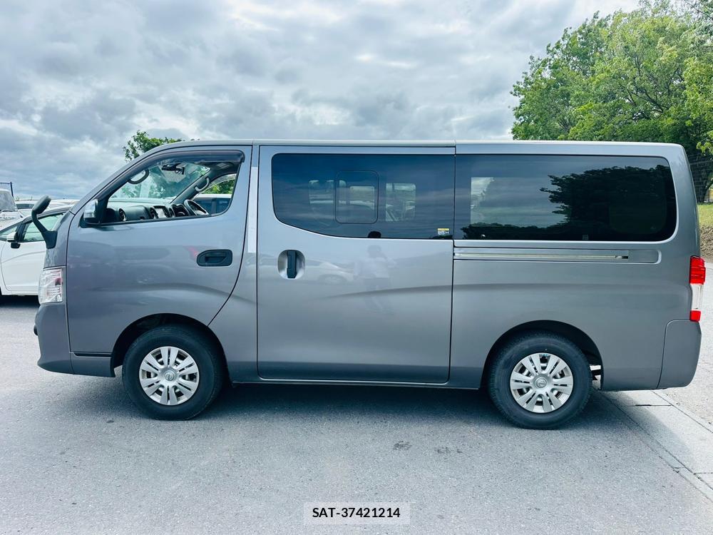 Nissan NV350 Caravan 2020 7193919-1
