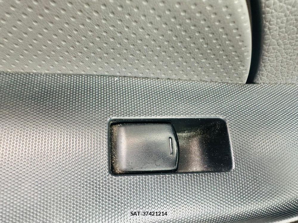 Nissan NV350 Caravan 2020 7193919-23