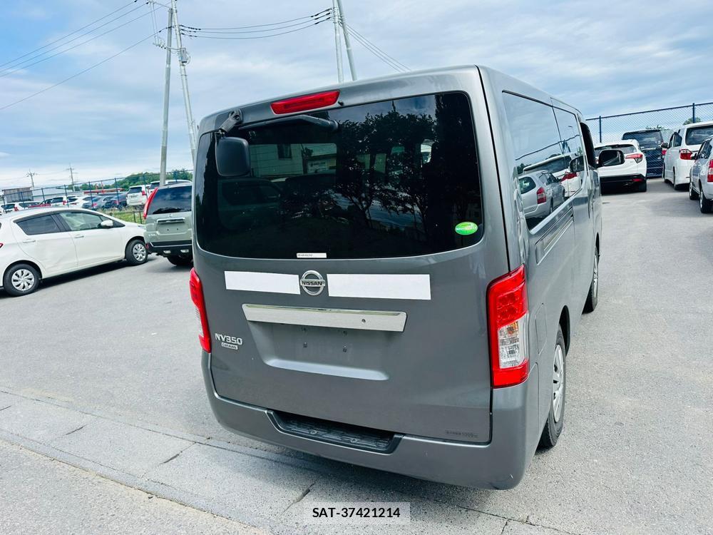 Nissan NV350 Caravan 2020 7193919-4