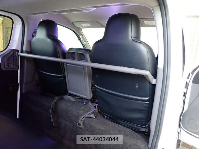 Nissan NV350 Caravan 2015-05 7251820-15