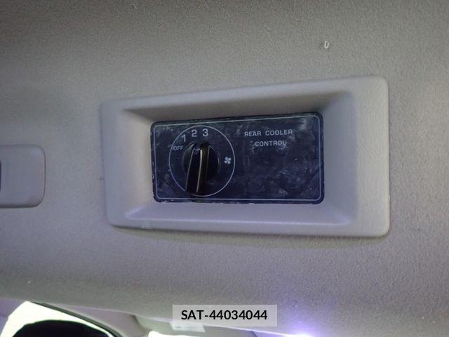Nissan NV350 Caravan 2015-05 7251820-19