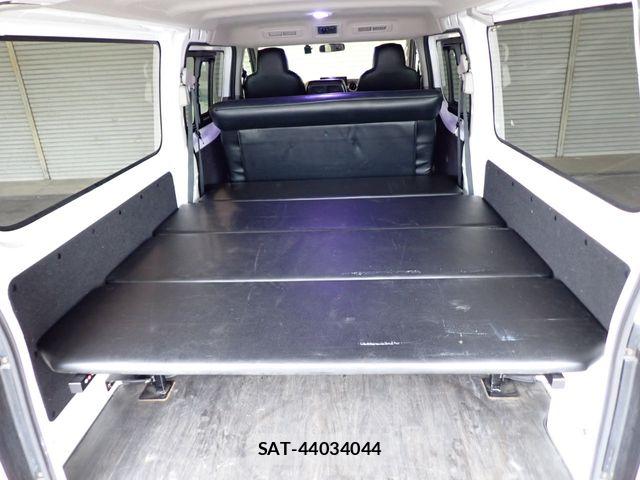 Nissan NV350 Caravan 2015-05 7251820-21