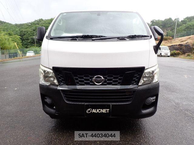 Nissan NV350 Caravan 2015-05 7251820-4