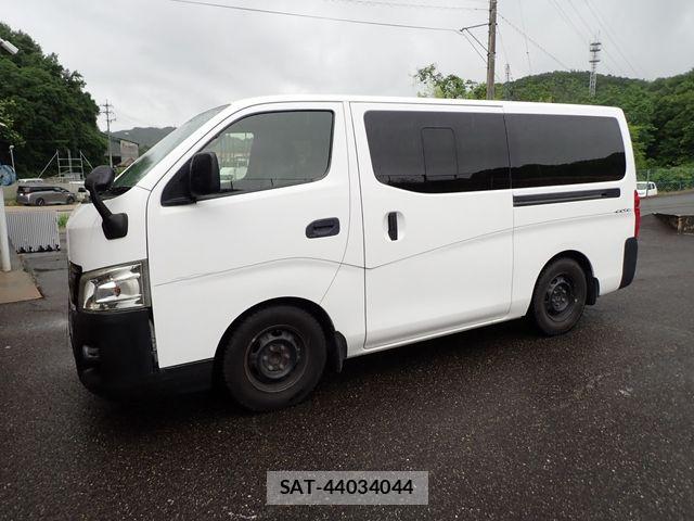 Nissan NV350 Caravan 2015-05 7251820-5
