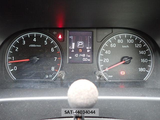 Nissan NV350 Caravan 2015-05 7251820-7