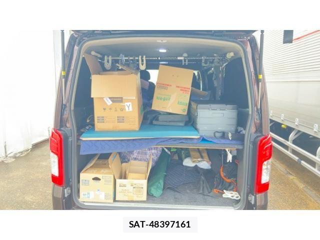 Nissan NV350 Caravan 2020-06 7250121-10