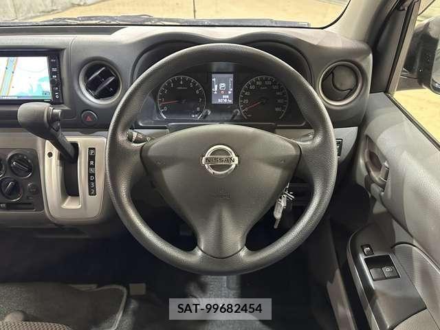 Nissan NV350 Caravan 2021-03 7272612-9