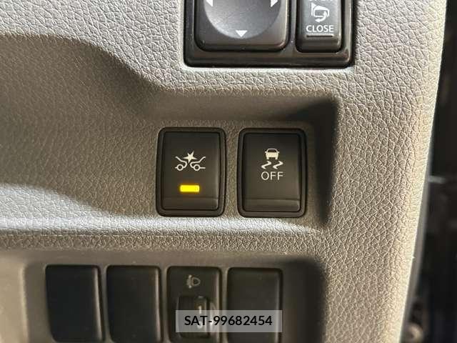 Nissan NV350 Caravan 2021-03 7272612-12