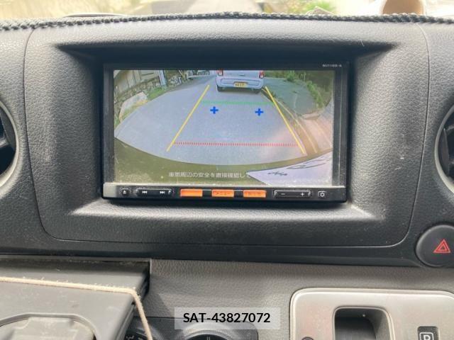 Nissan NV350 Caravan 2017-02 7329098-16
