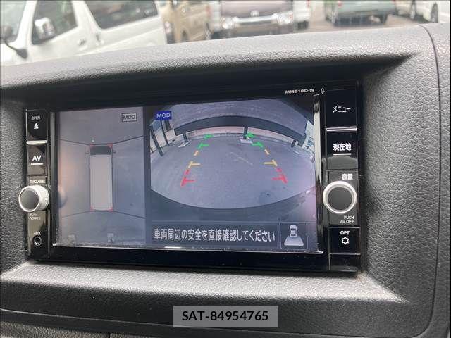 Nissan NV350 Caravan 2019-03 7329093-5