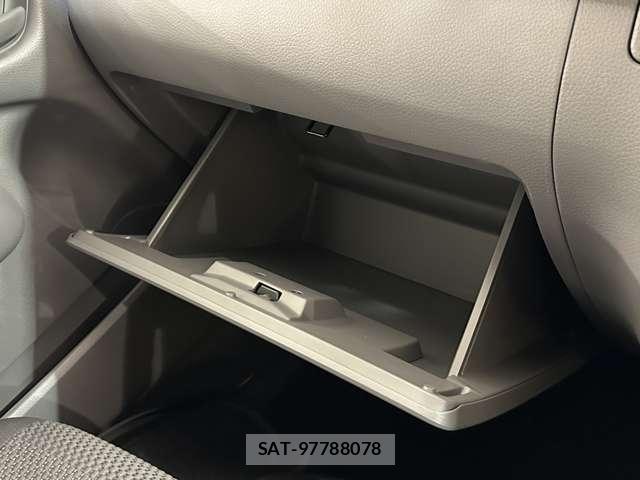 Nissan NV350 Caravan 2018-03 7359187-18