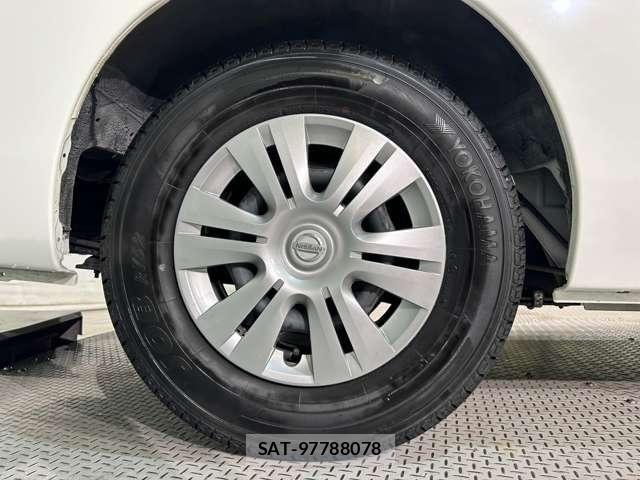 Nissan NV350 Caravan 2018-03 7359187-26