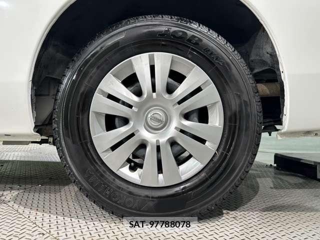 Nissan NV350 Caravan 2018-03 7359187-27