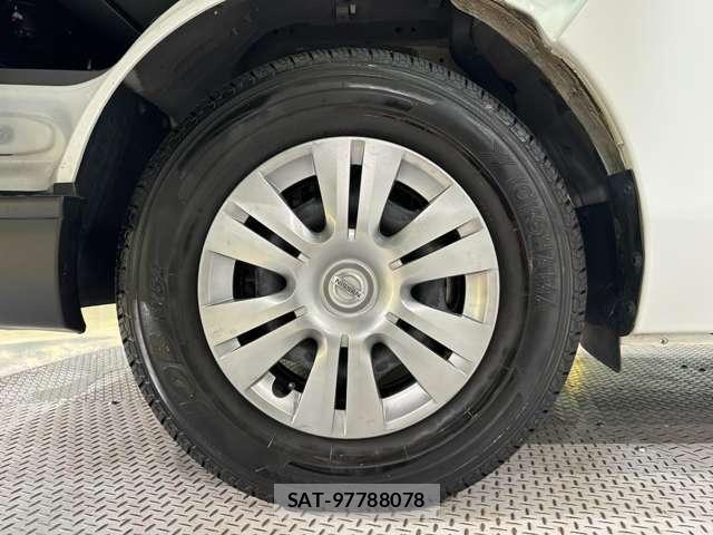 Nissan NV350 Caravan 2018-03 7359187-28