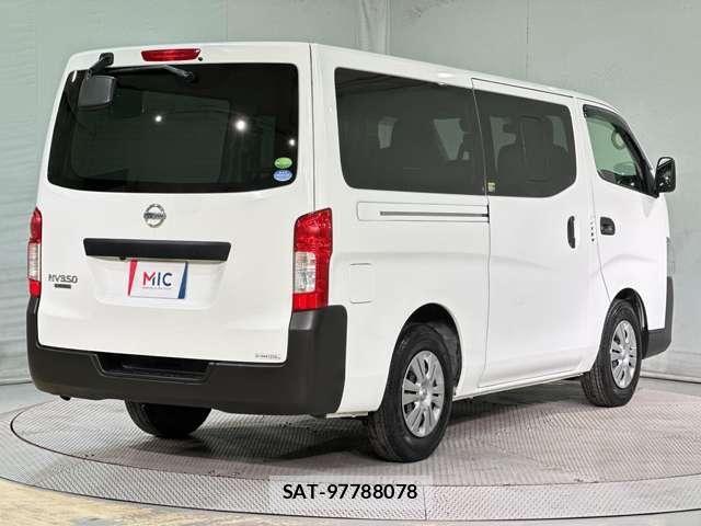 Nissan NV350 Caravan 2018-03 7359187-4
