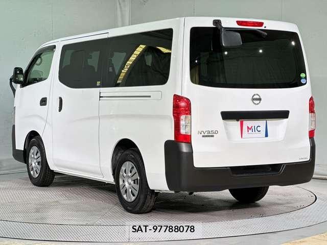 Nissan NV350 Caravan 2018-03 7359187-6