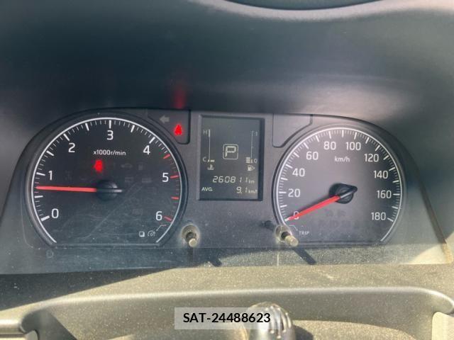 Nissan NV350 Caravan 2014-03 7359183-15