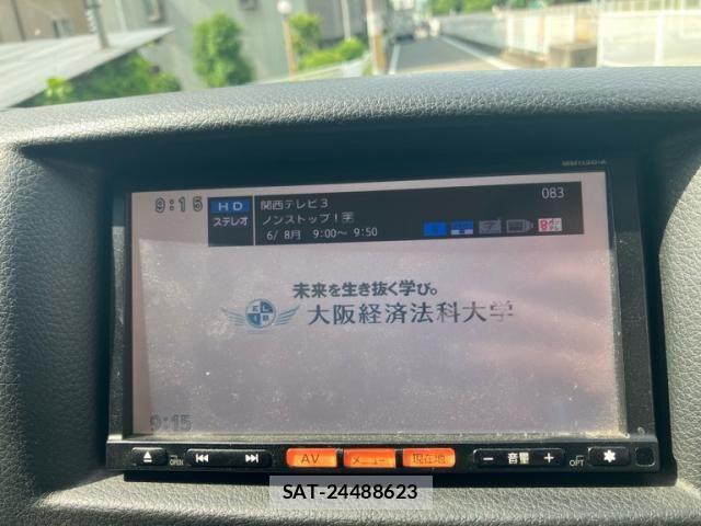 Nissan NV350 Caravan 2014-03 7359183-18