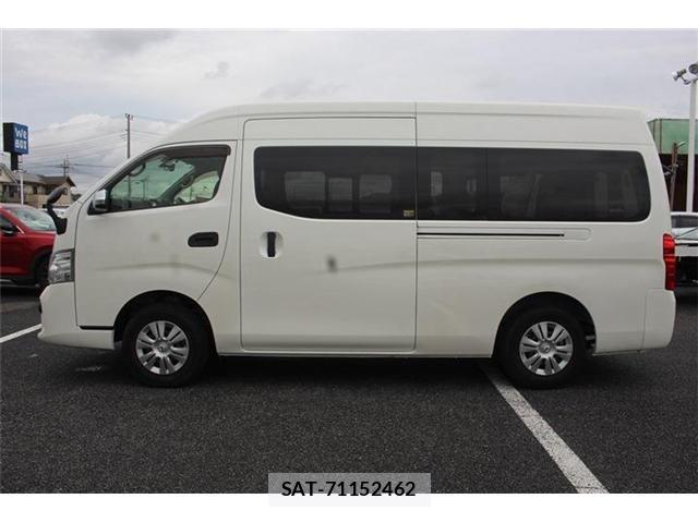 Nissan NV350 Caravan 2018-03 7359181-10
