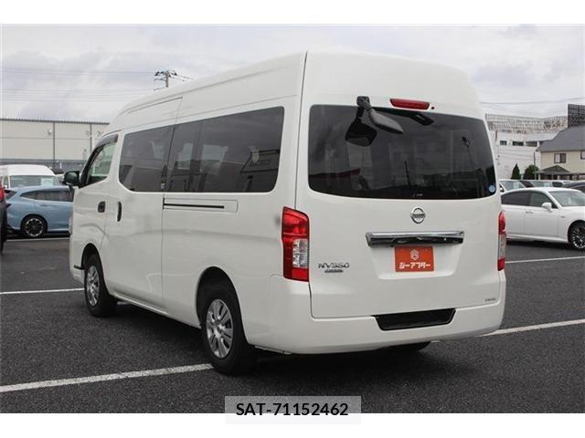 Nissan NV350 Caravan 2018-03 7359181-11