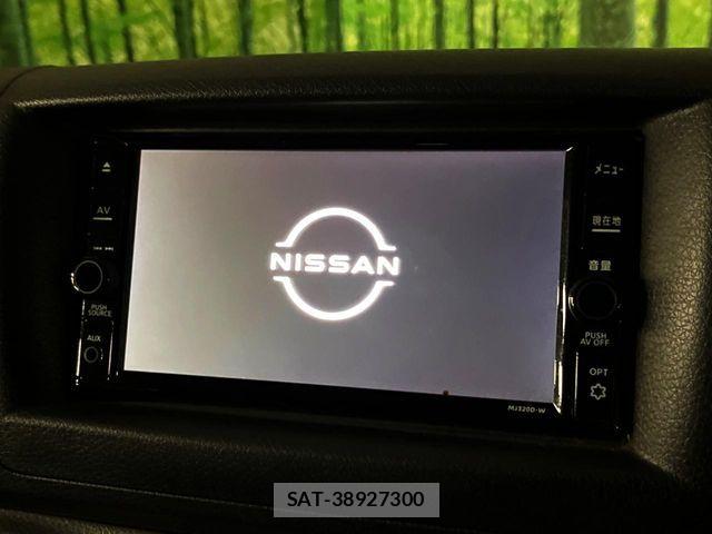Nissan NV350 Caravan 2021-03 7359180-2
