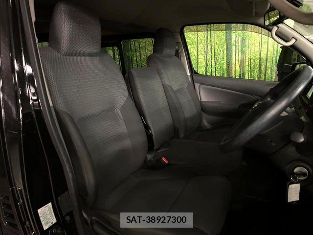 Nissan NV350 Caravan 2021-03 7359180-7