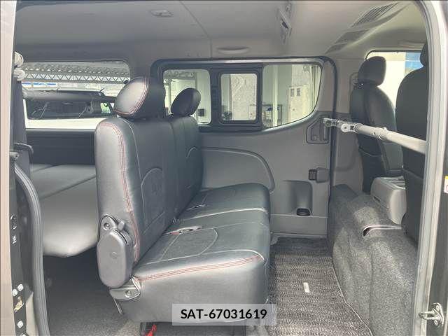 Nissan NV350 Caravan 2019-04 7390923-11