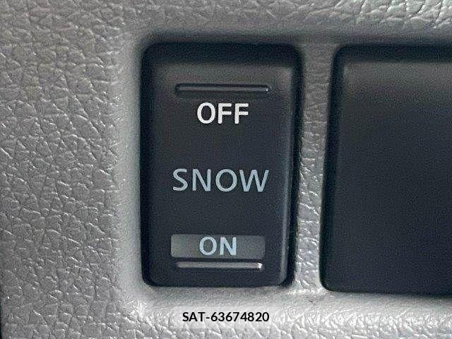 Nissan NV350 Caravan 2019-05 7390925-10