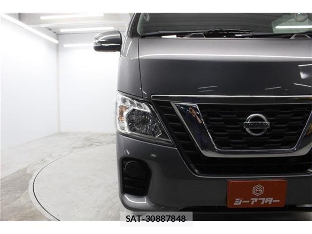 Nissan NV350 Caravan 2019-03 7393415-10