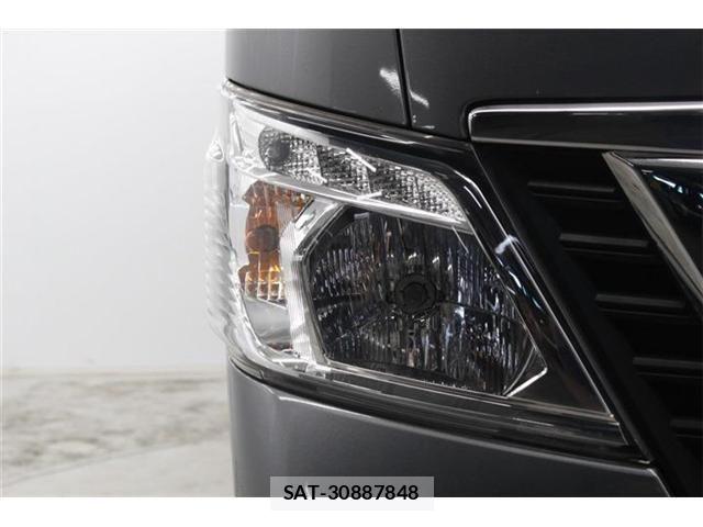 Nissan NV350 Caravan 2019-03 7393415-11