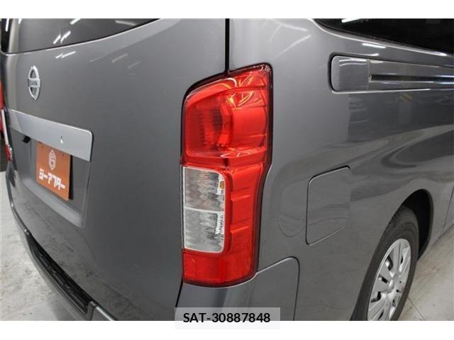 Nissan NV350 Caravan 2019-03 7393415-16
